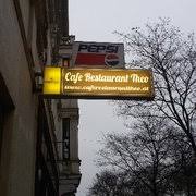 Cafe Theo