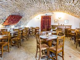 Leonardo breakfast room